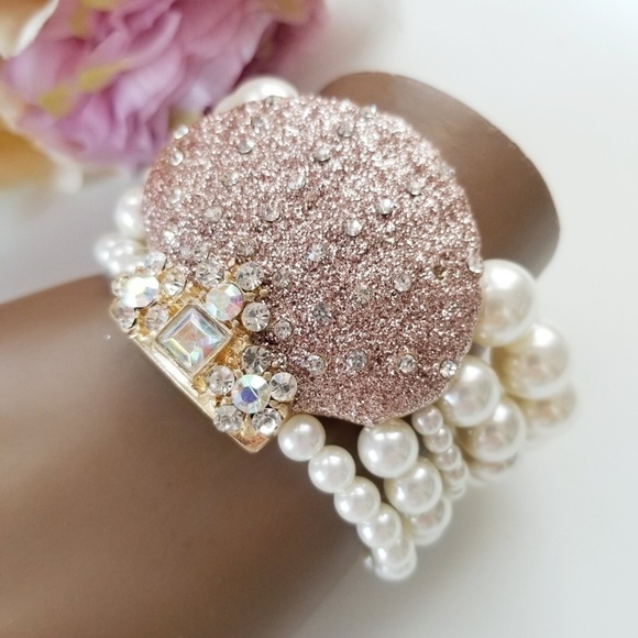 Seashell Ocean Glitter Pearl Multi Strand Bracelet - Picture 2 of 6